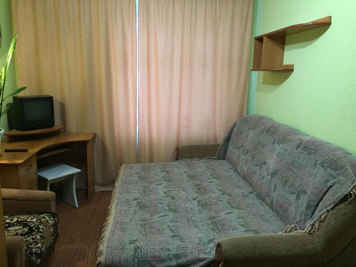 Бюджетные Комнаты: Центральное Расположение с Wi-Fi Ternopil Exterior photo
