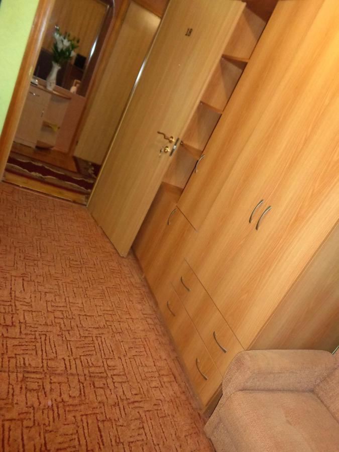 Бюджетные Комнаты: Центральное Расположение с Wi-Fi Ternopil Exterior photo