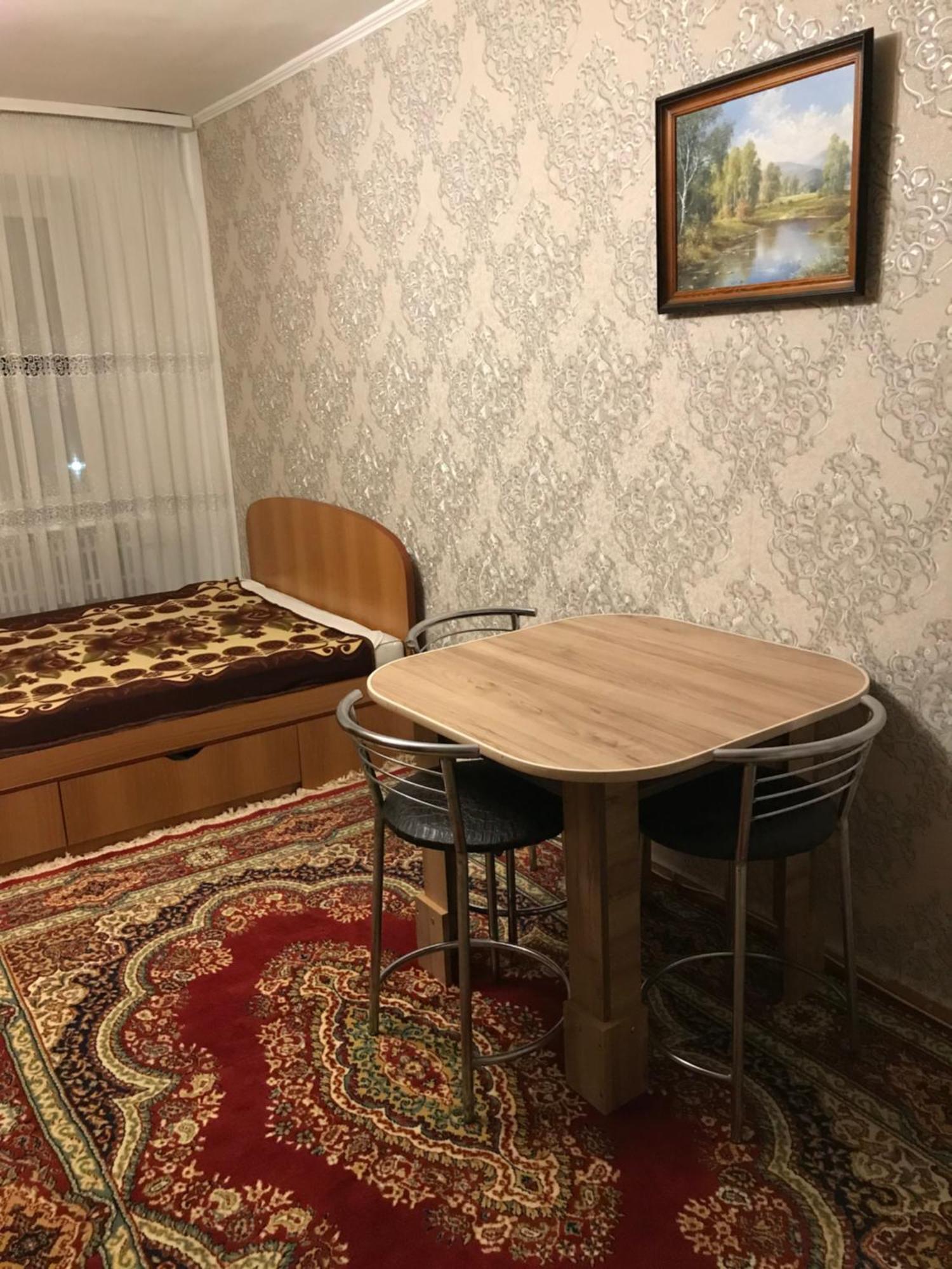 Бюджетные Комнаты: Центральное Расположение с Wi-Fi Ternopil Exterior photo